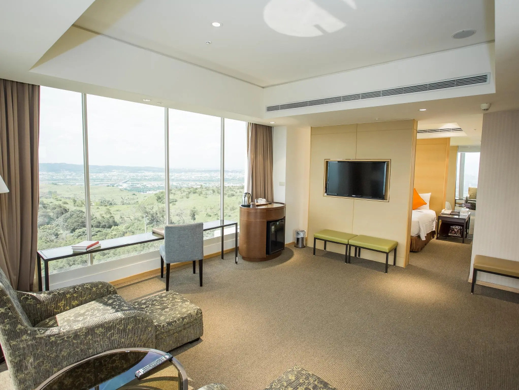 Deluxe Suite
