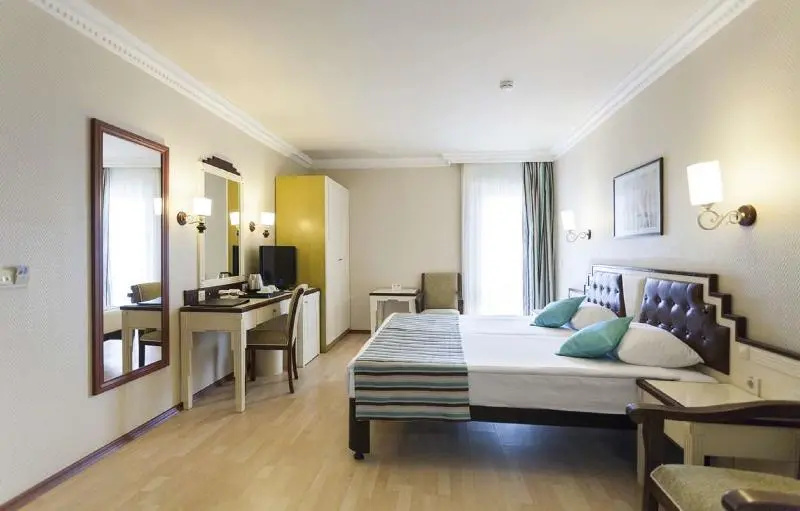 Standard Double room with balcony (full double bed)