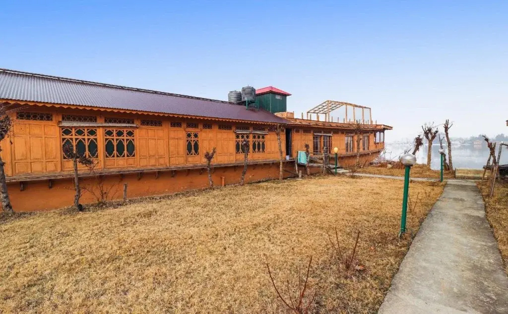 Oyo 24526 Zojila Heritage Houseboats