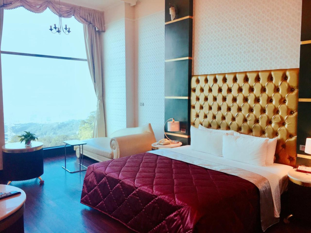 Hi-Star View Hotel