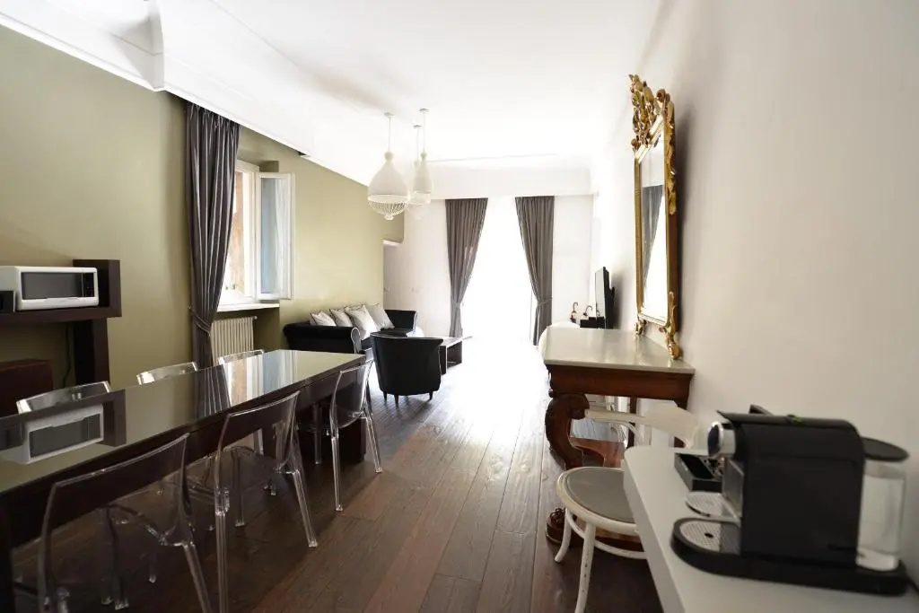 Deluxe Apartment