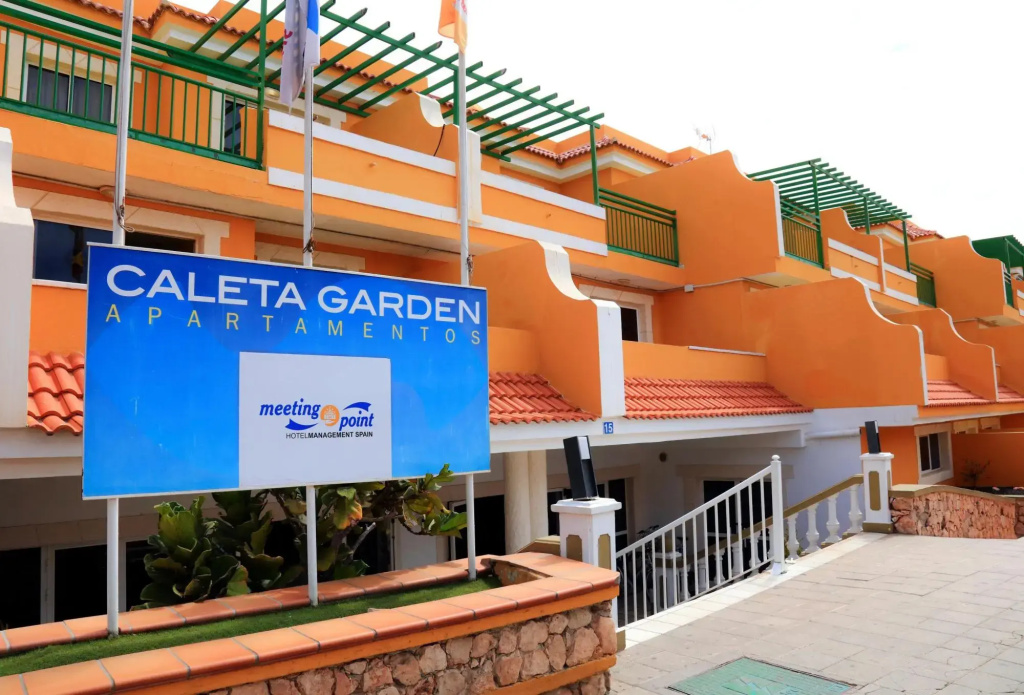 Caleta Garden Apartments