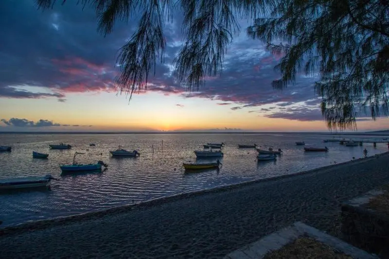Beach & Waterfront