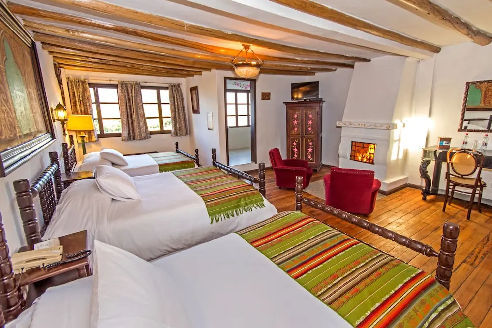 Standard Triple room