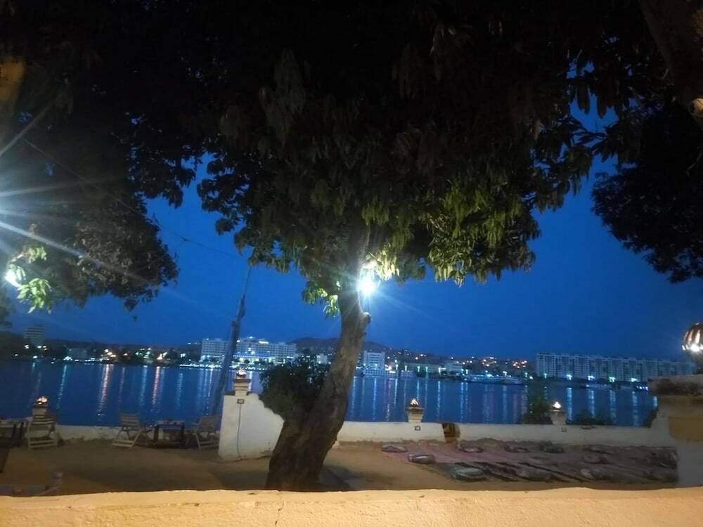Image 11
