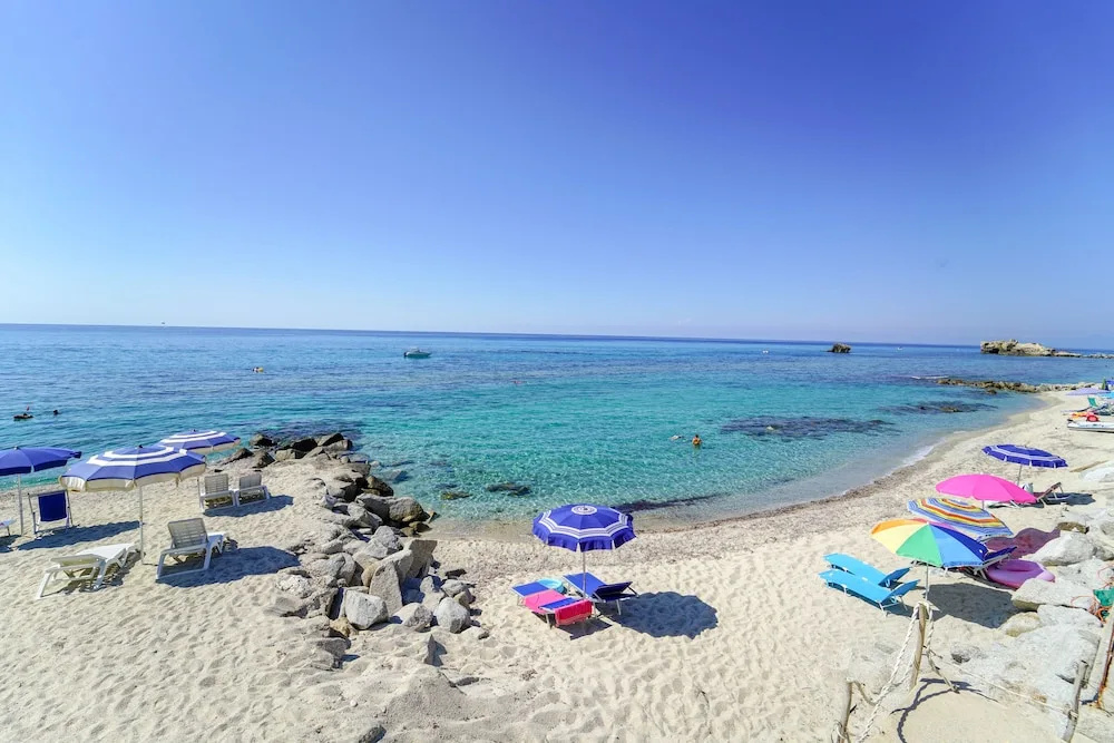 Beach & Waterfront