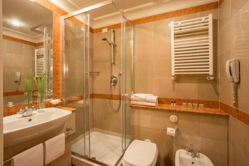 Triple room