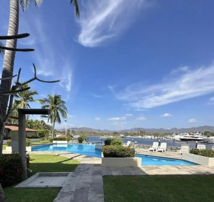 Marina-access Apartment in Peaceful Ixtapa