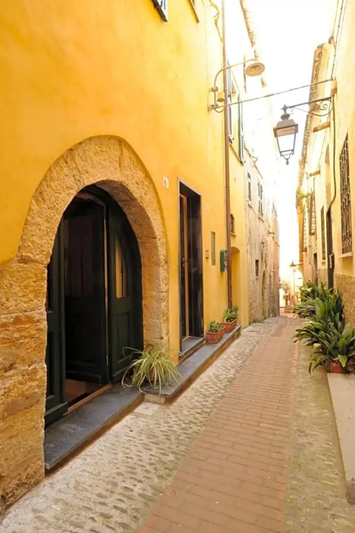 B&B Corallini