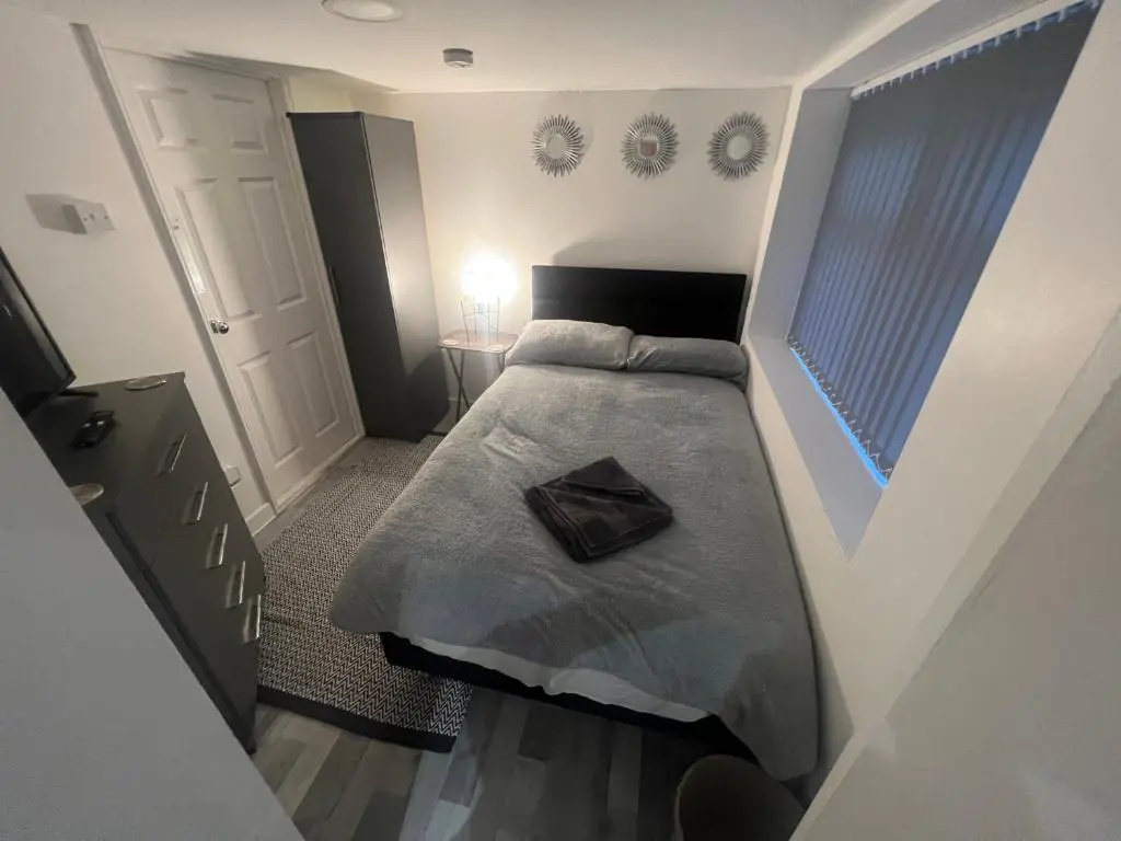 Deluxe Double Studio (full double bed)