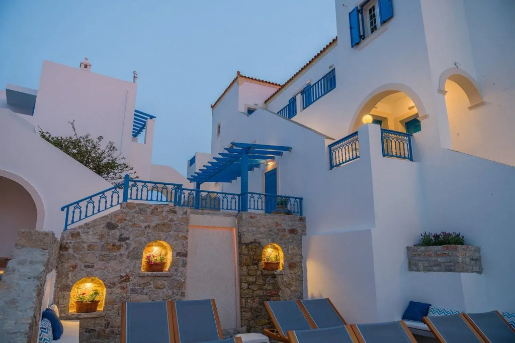 Romantica Hotel and Apartments