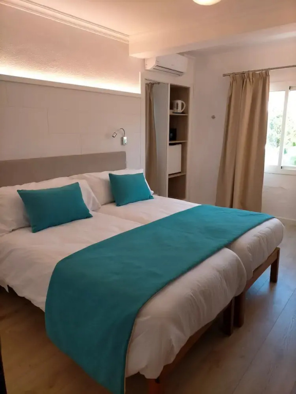 Standard Double room with mountain view (twin beds)
