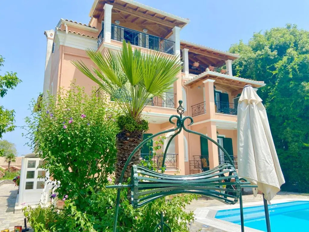 Villa Rosalia Apartments & Studios with Pool by Hotelius
