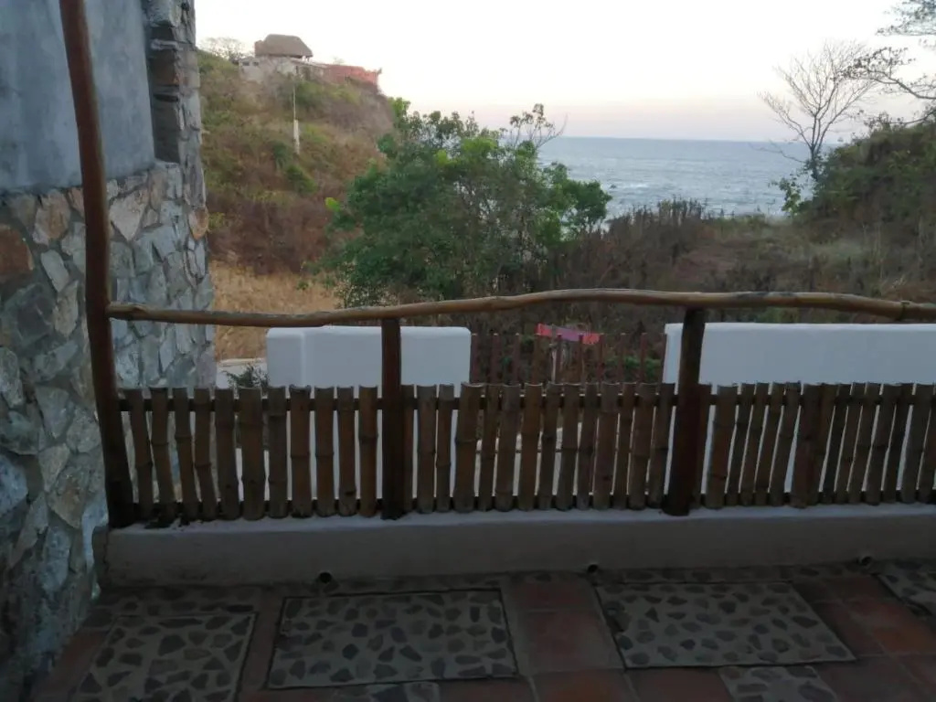 Deluxe Double room with balcony and with sea view full double bed