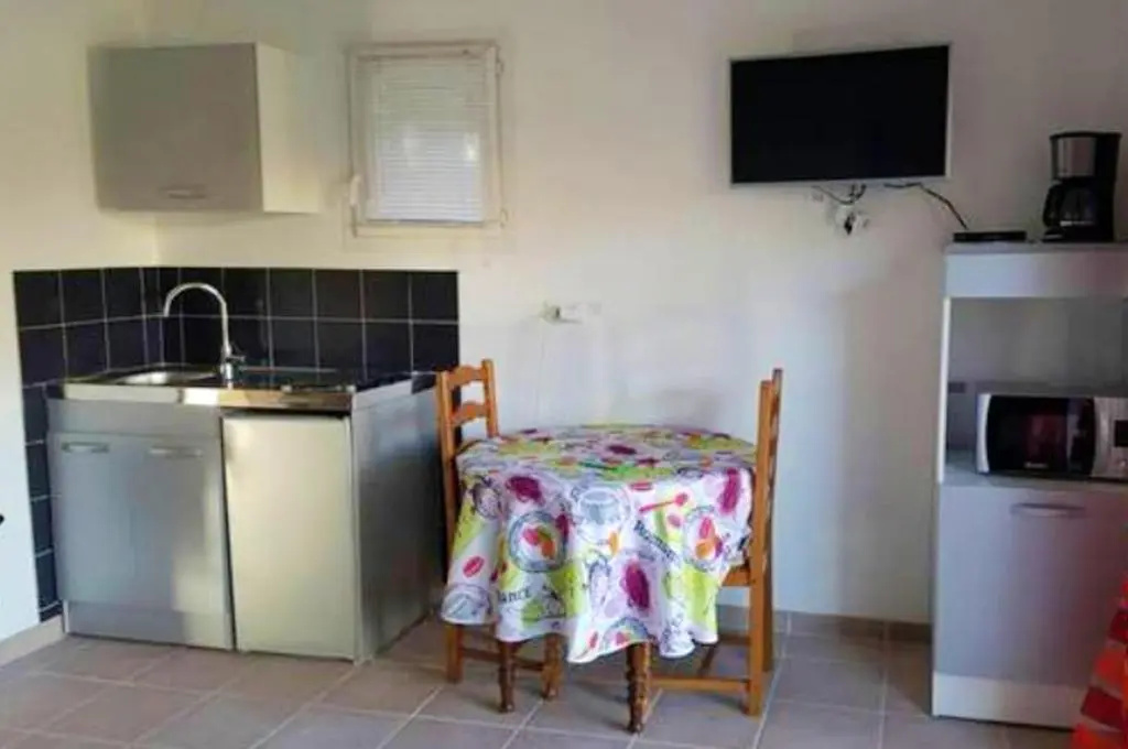 Afficher la photo 7 — Maison de 2 chambres avec jardin clos et wifi a Martigues a 1 km de la plage