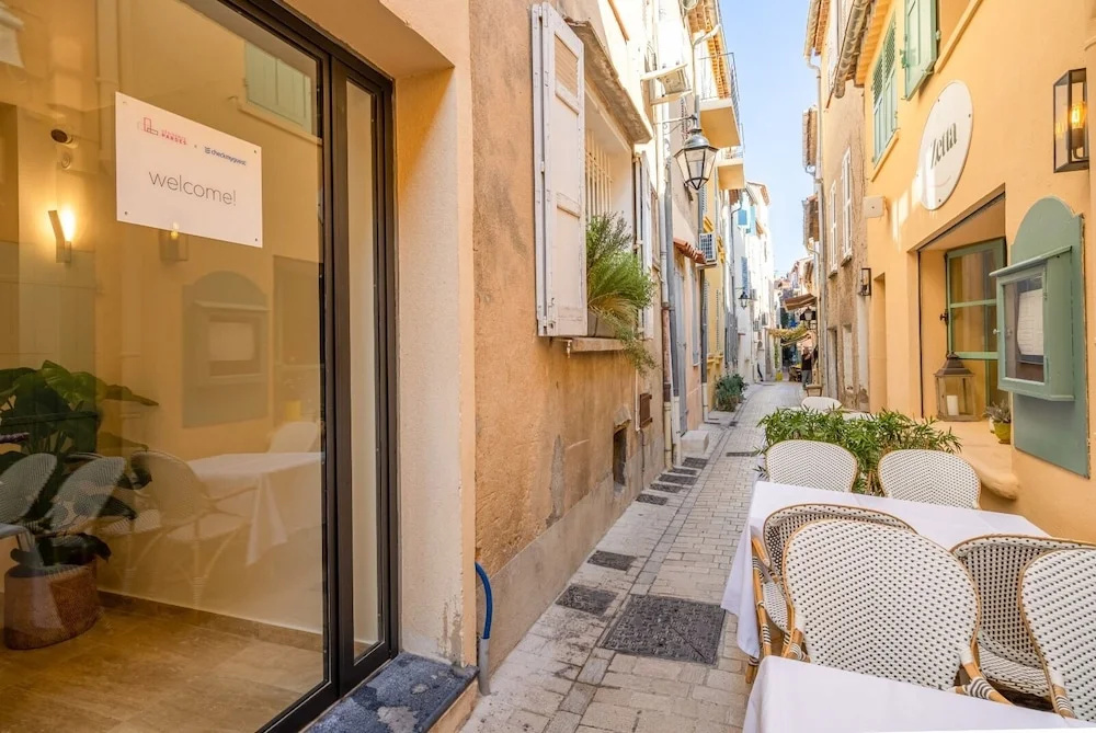 Résidence Saint-Tropez FENIERS