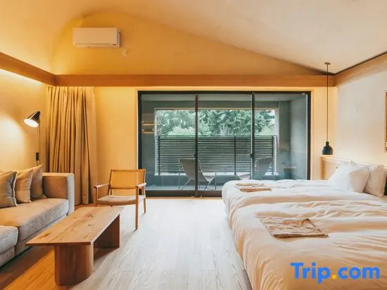 Standard room with balcony