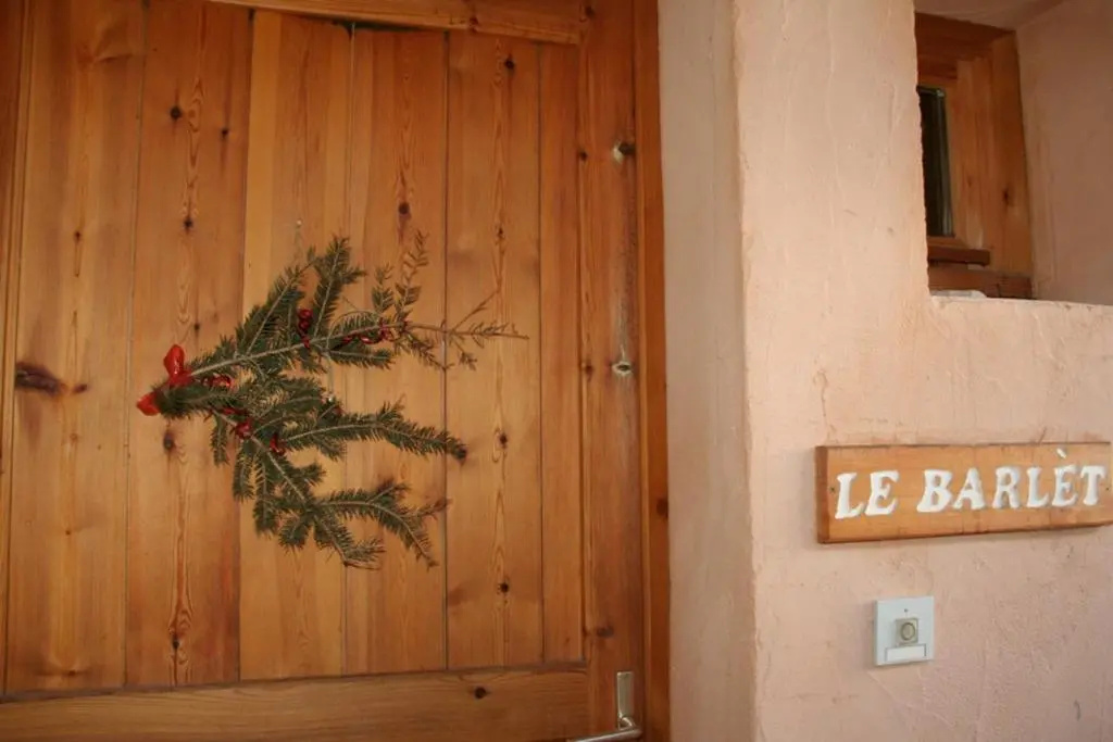 Le Barlèt23 pers Hameau des Chazals Nevache Hautes Alpes