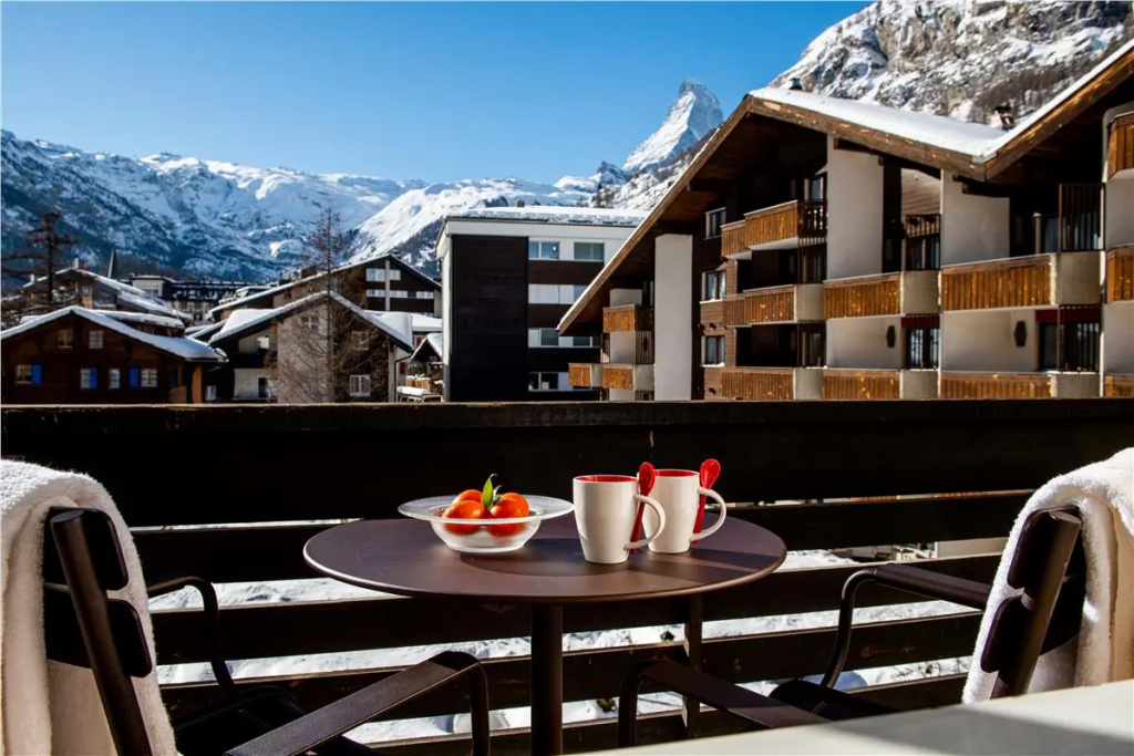 Balcony & Terrace