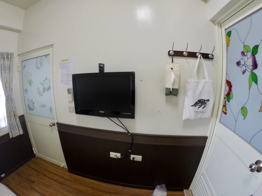 Economy room