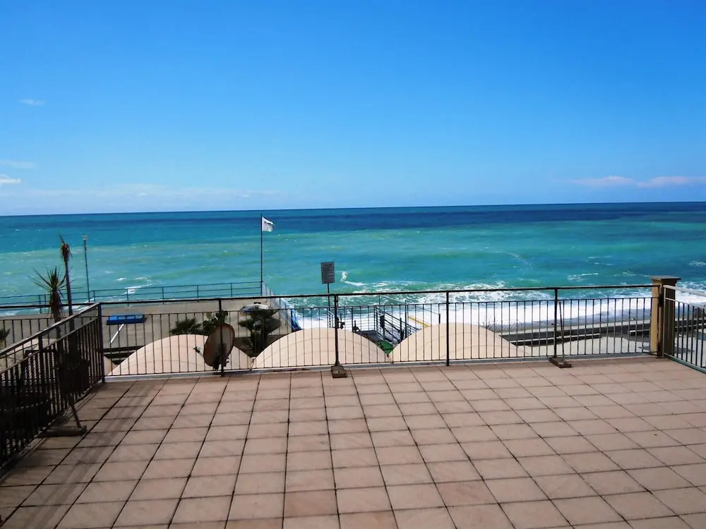 Economy Single room with balcony and with sea view