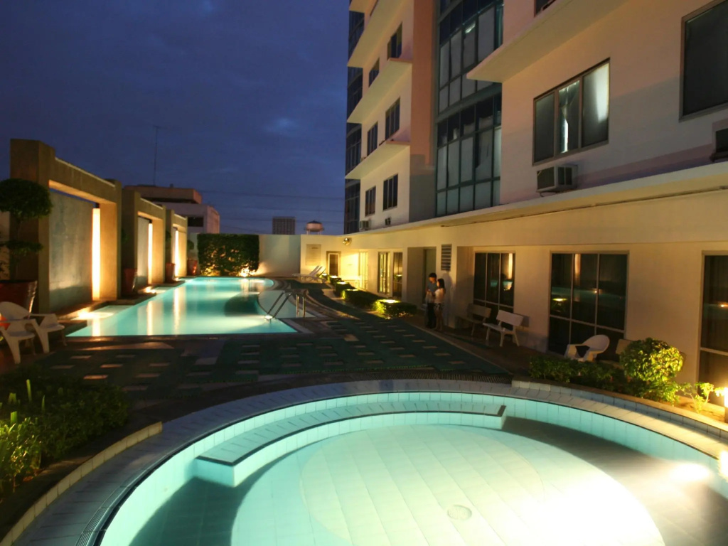 2 Bedrooms Quadruple Suite