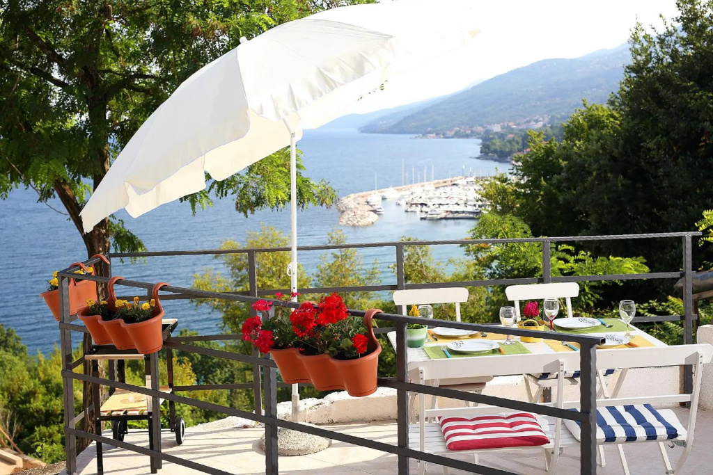 Apartments Liliane Fantasy view
