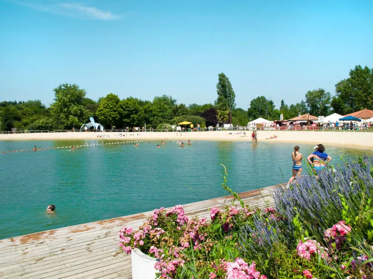 Beach & Waterfront