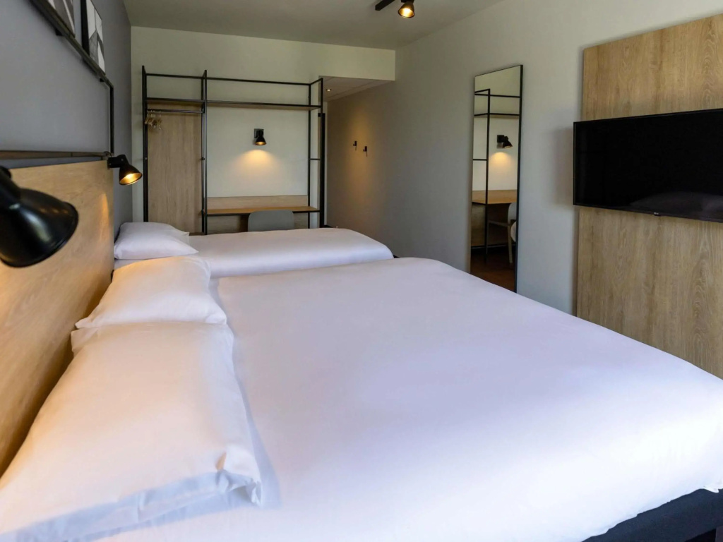 Hotel photo 11