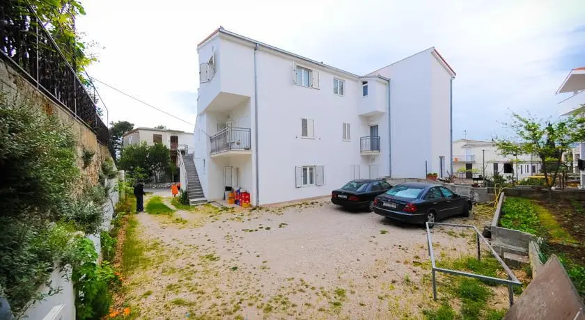 Apartments Vuko