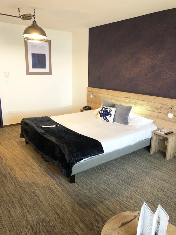 Superior room with balcony and with ocean view