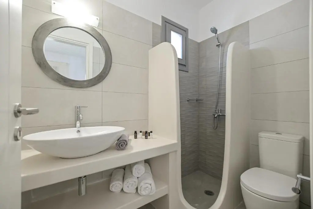 Deluxe Double Studio (full double bed)