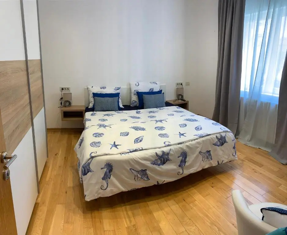 Aria Room