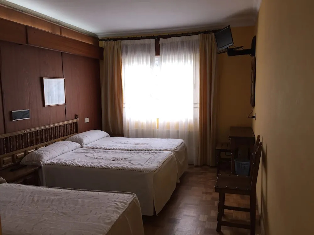 Economy room