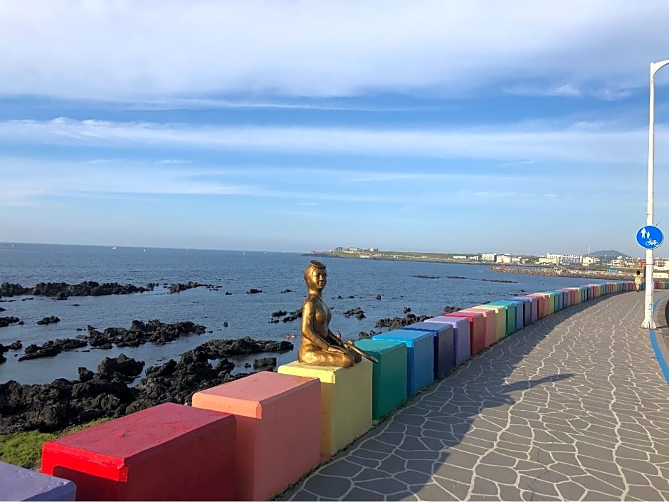 Beach & Waterfront