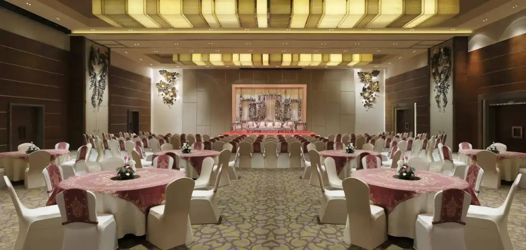 Grand Mercure Vadodara Surya Palace Hotel - фото 49