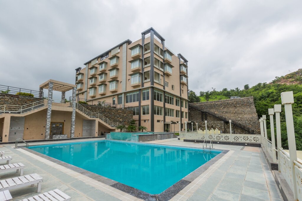 The G Mount Valley Resort & Spa image