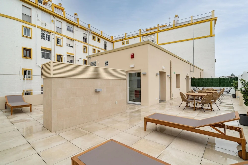 Limehome Sevilla Ronda de Capuchinos