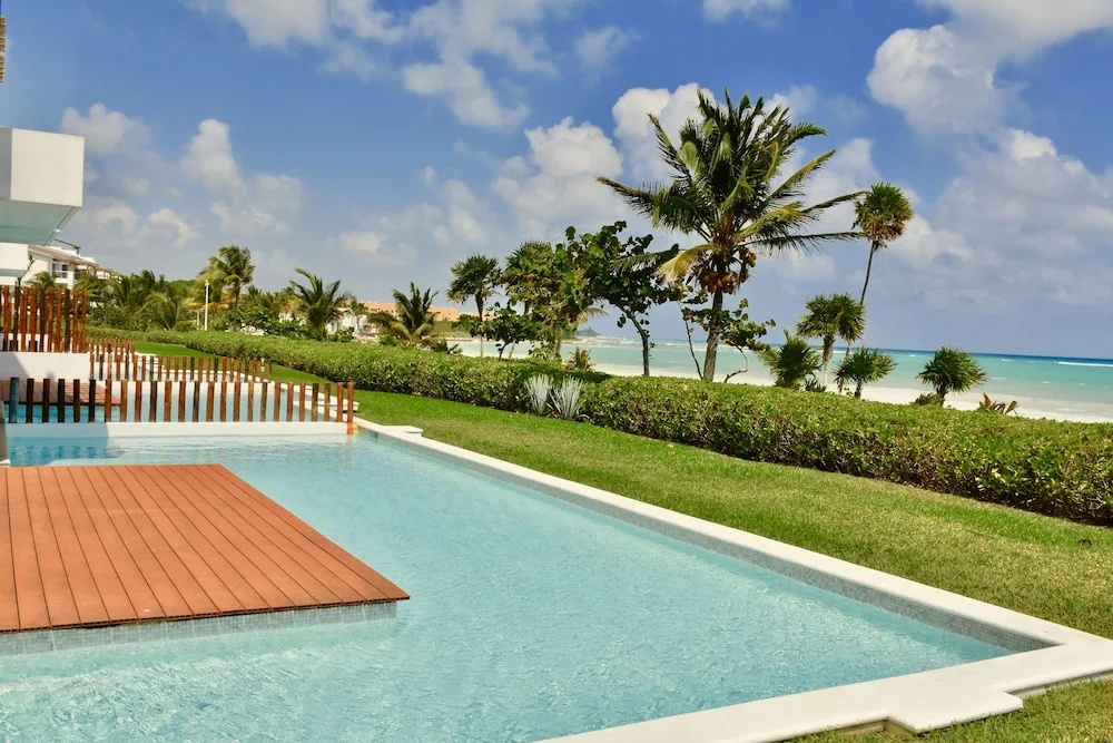 Beach & Waterfront