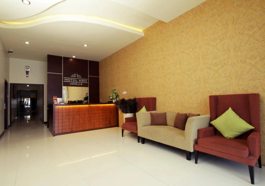 Lobby & Reception