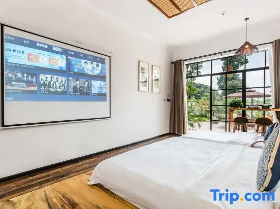 Standard Double room with view (full double bed)