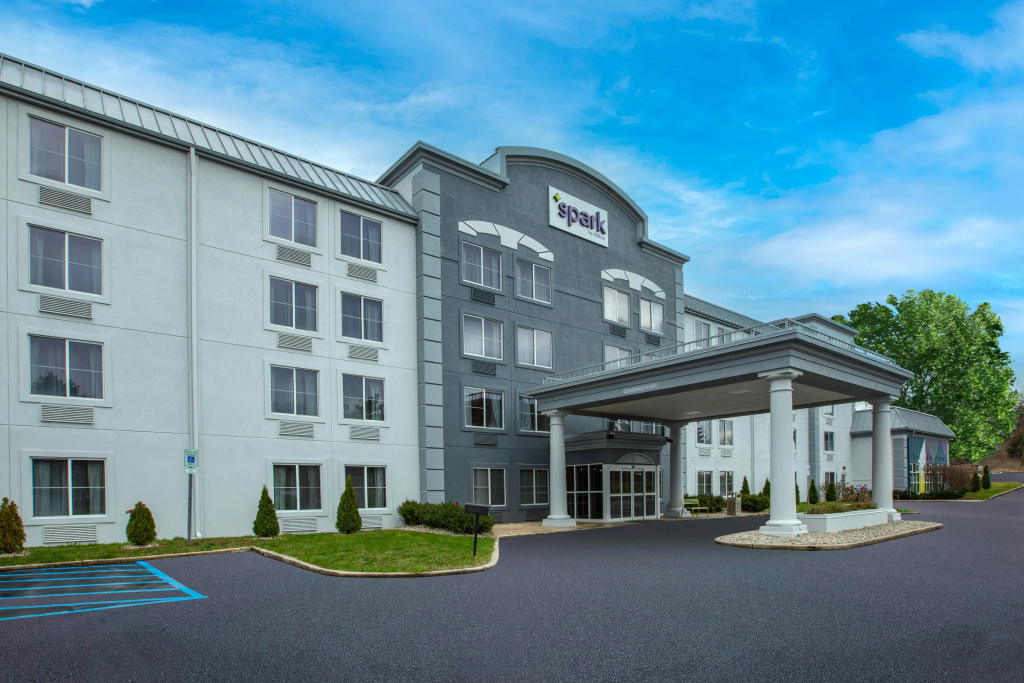 Baymont by Wyndham Grand Rapids N/Walker