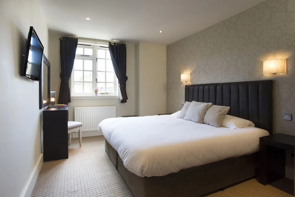 Superior Double room (full double bed)