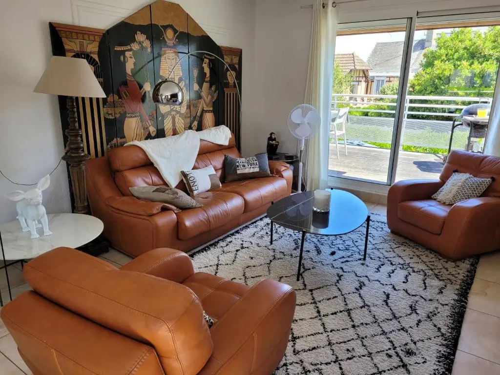 Voir la photo 4 — La terrasse, jacuzzi et vue mer à 100m de la plage