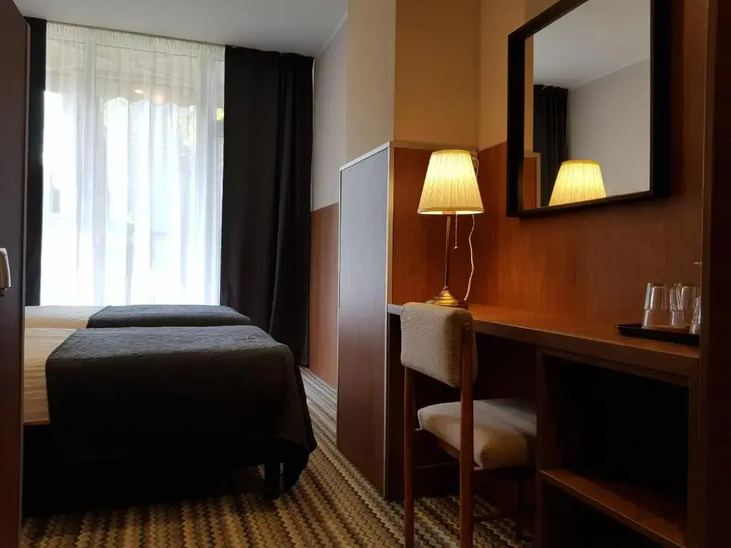 Standard Double room (full double bed)