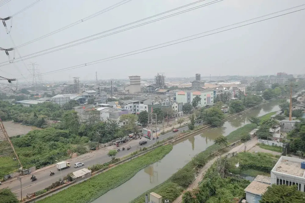 Minimalist Studio At Apartment Lrt City Bekasi