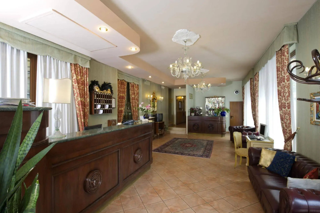 Hotel photo 2