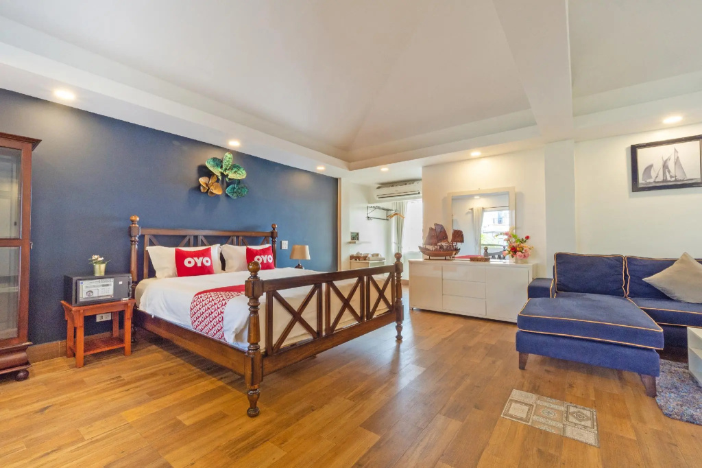 Superior Double room (full double bed)
