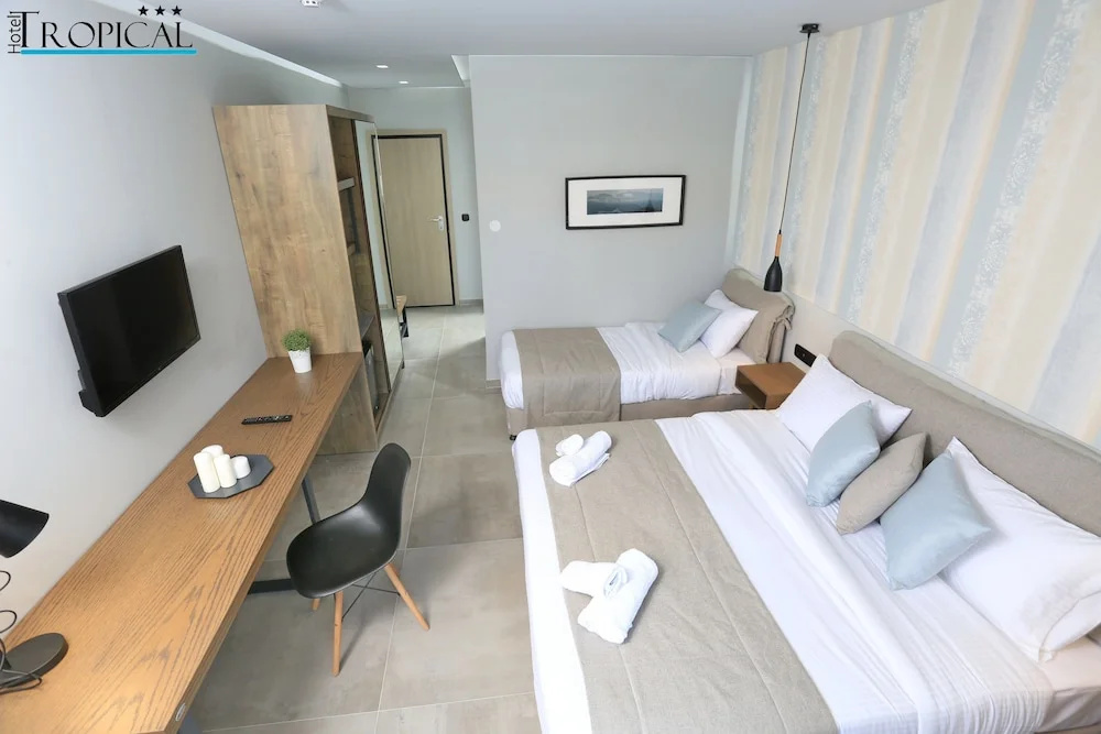 Executive room with balcony and with garden view