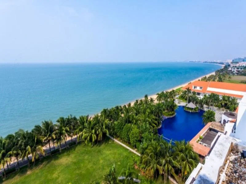 Beach & Waterfront